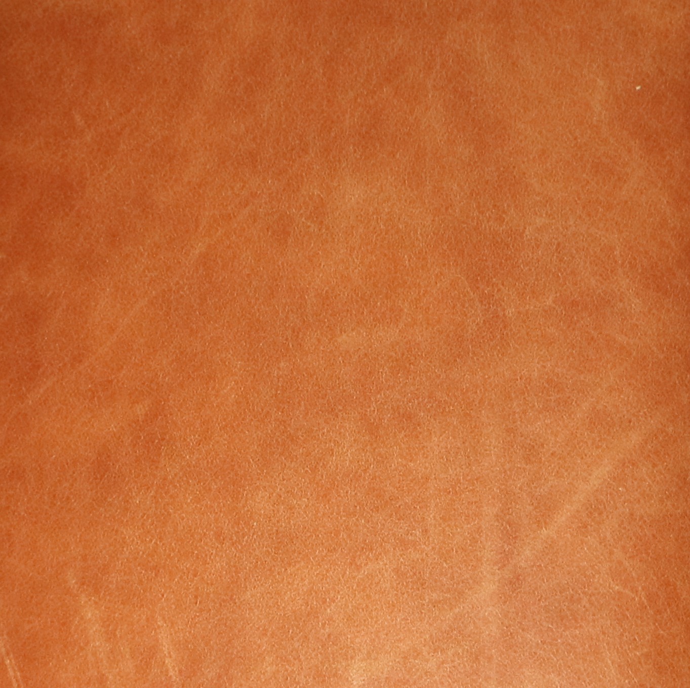 Amalfi is a soft semi-aniline leather enriched with waxes and oils that enhance its character and timeless appeal. The surface waxes offer protection and self-repair, allowing the leather to improve with age, wearing in rather than wearing out.